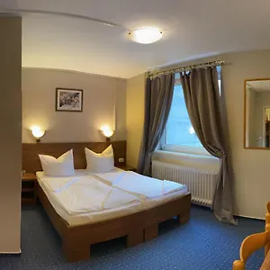 Hotell Ansbach Am Kadewe ***